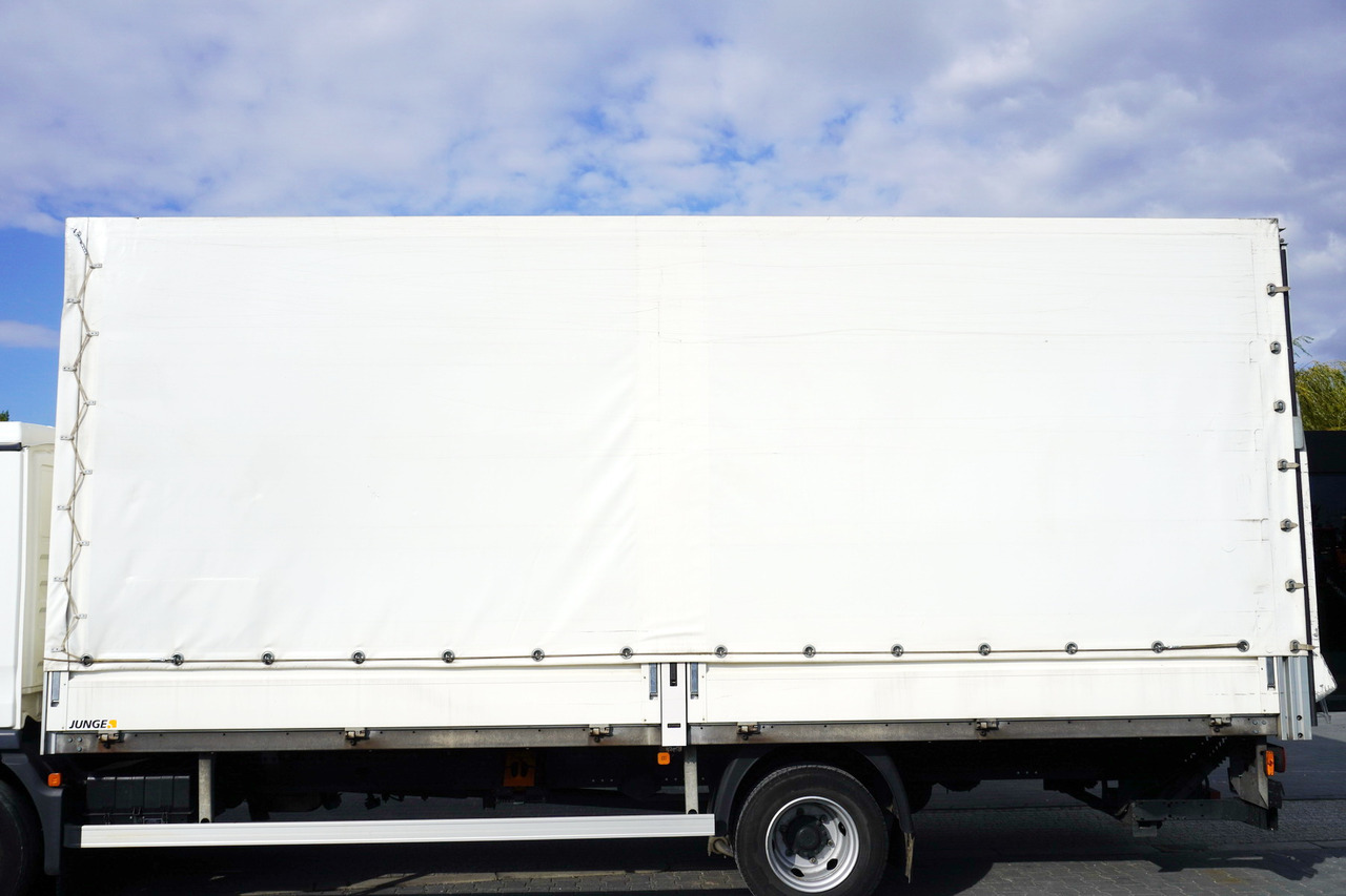 JUNGE Tarpaulin body + lift Dhollandia 1000 kg - Тентованный кузов: фото 3 JUNGE Tarpaulin body + lift Dhollandia 1000 kg - Тентованный кузов: фото 3