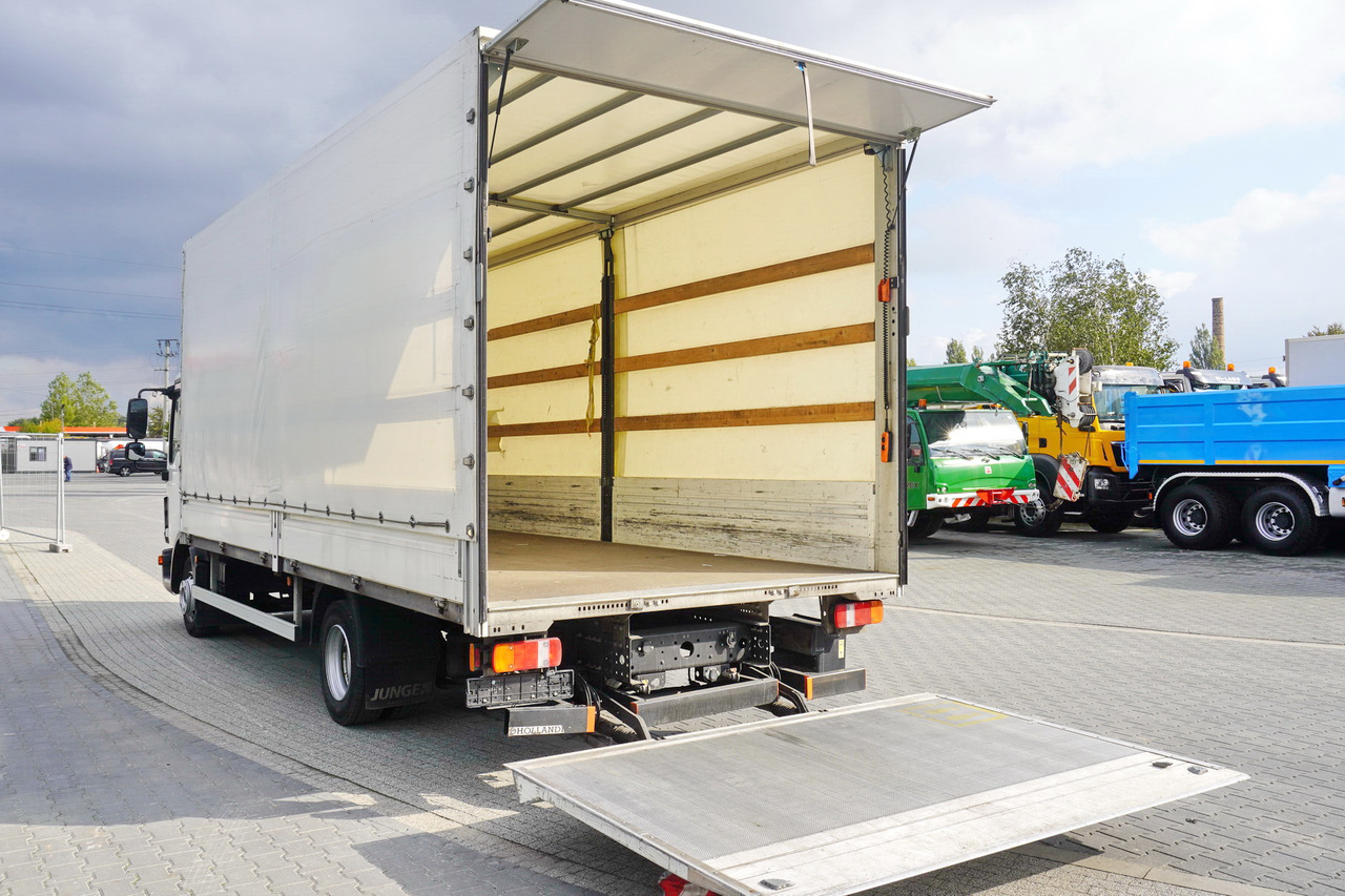 JUNGE Tarpaulin body + lift Dhollandia 1000 kg - Тентованный кузов: фото 1 JUNGE Tarpaulin body + lift Dhollandia 1000 kg - Тентованный кузов: фото 1