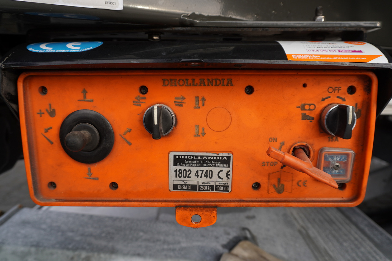 Полуприцеп-рефрижератор LAMBERET refrigerated semi-trailer / Carrier Vector 1950 MT (multitemp) / Dhollandia tail lift 2500 kg: фото 16 Полуприцеп-рефрижератор LAMBERET refrigerated semi-trailer / Carrier Vector 1950 MT (multitemp) / Dhollandia tail lift 2500 kg: фото 16