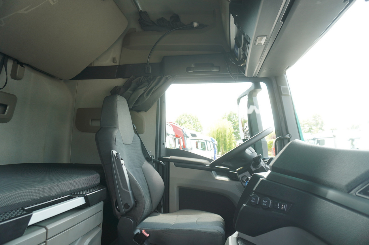 Тентованный грузовик MAN TGX 18.470 / 2022 / Curtainsider 19 EPAL / Retarder / 15 units: фото 29