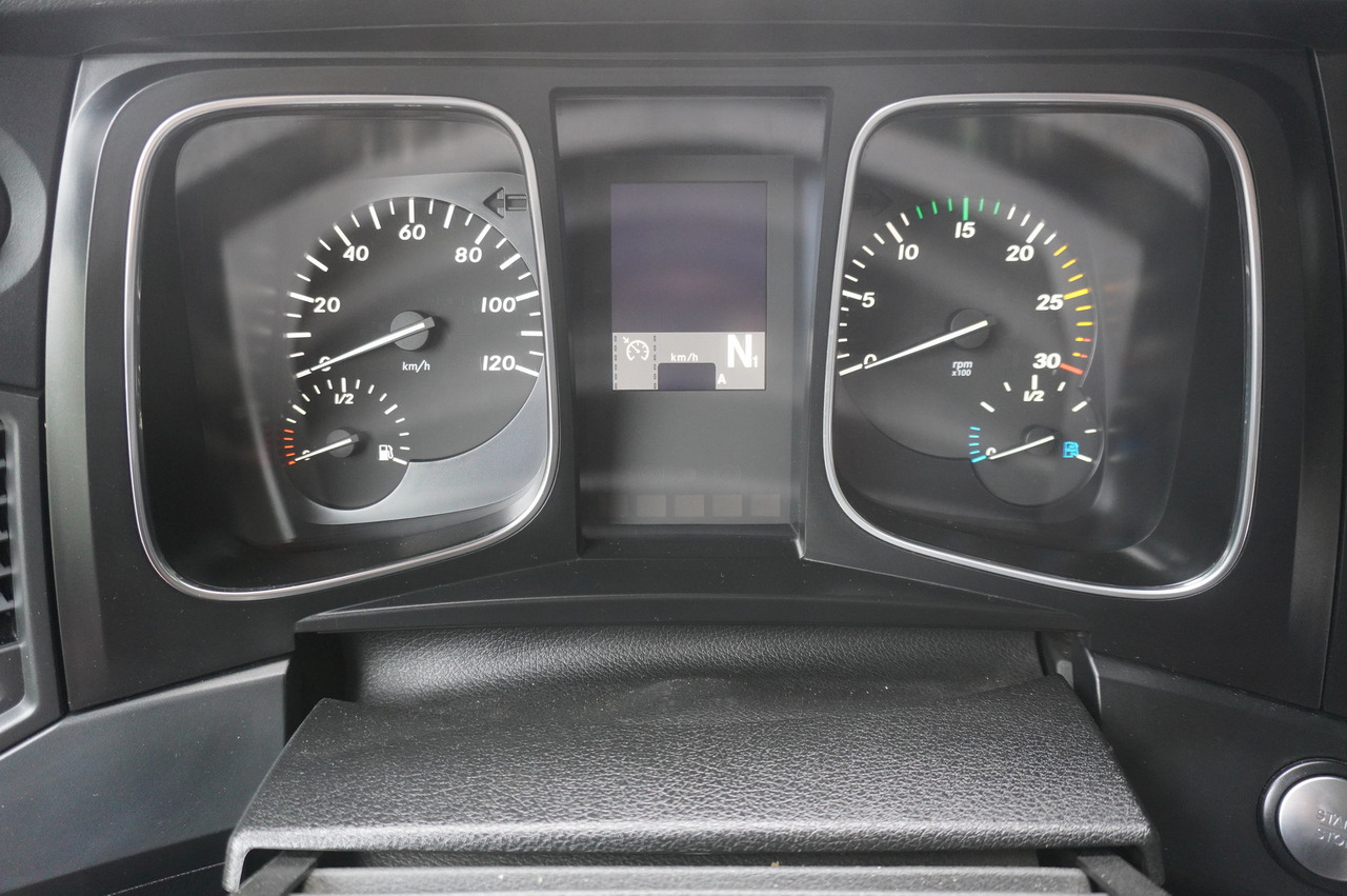 Рефрижератор MERCEDES-BENZ Actros 1824 / Refrigerator 22 EPAL / Carrier Supra 950 / Sleeping cabin: фото 19 Рефрижератор MERCEDES-BENZ Actros 1824 / Refrigerator 22 EPAL / Carrier Supra 950 / Sleeping cabin: фото 19