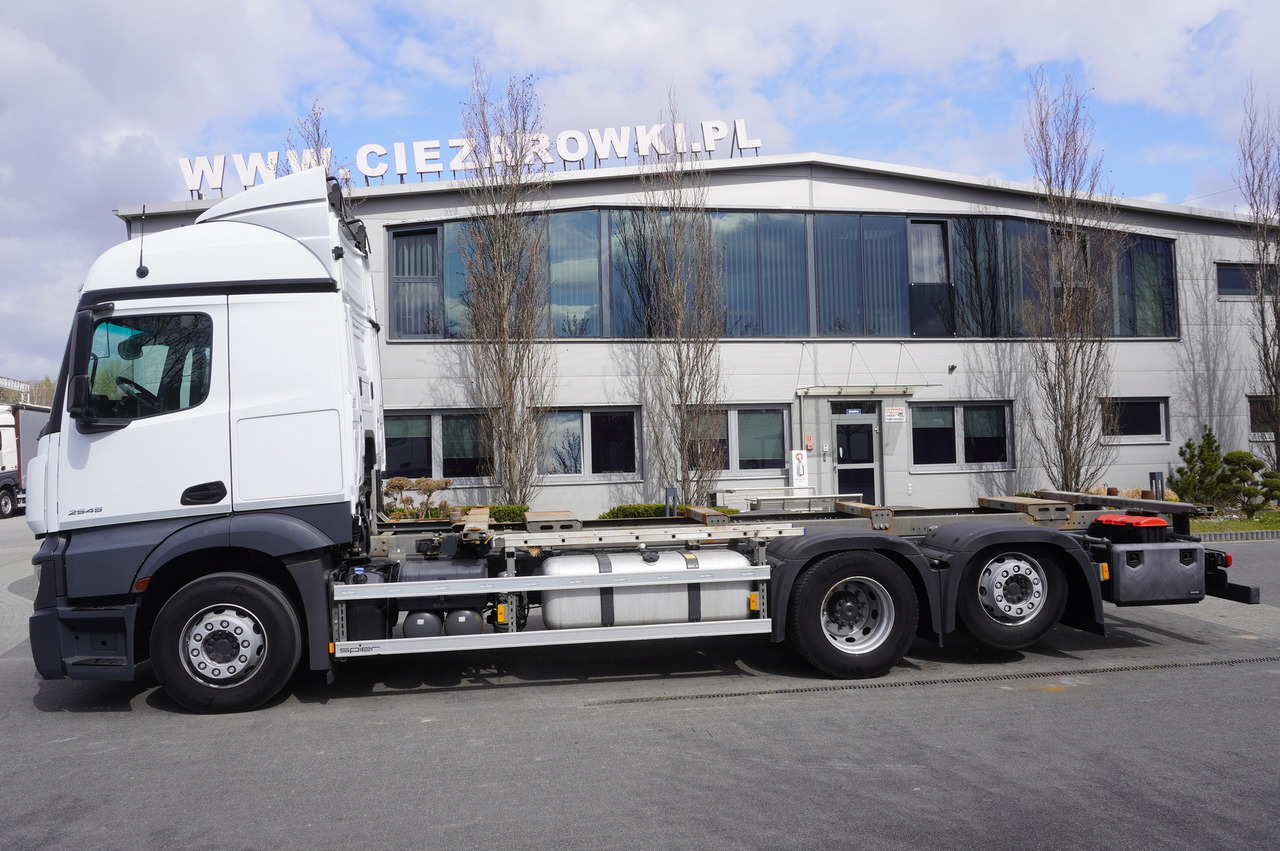 MERCEDES-BENZ Actros 2545 6×2 MP5 / FULL ADR / several units - Грузовик-контейнеровоз/ Сменный кузов: фото 2 MERCEDES-BENZ Actros 2545 6×2 MP5 / FULL ADR / several units - Грузовик-контейнеровоз/ Сменный кузов: фото 2