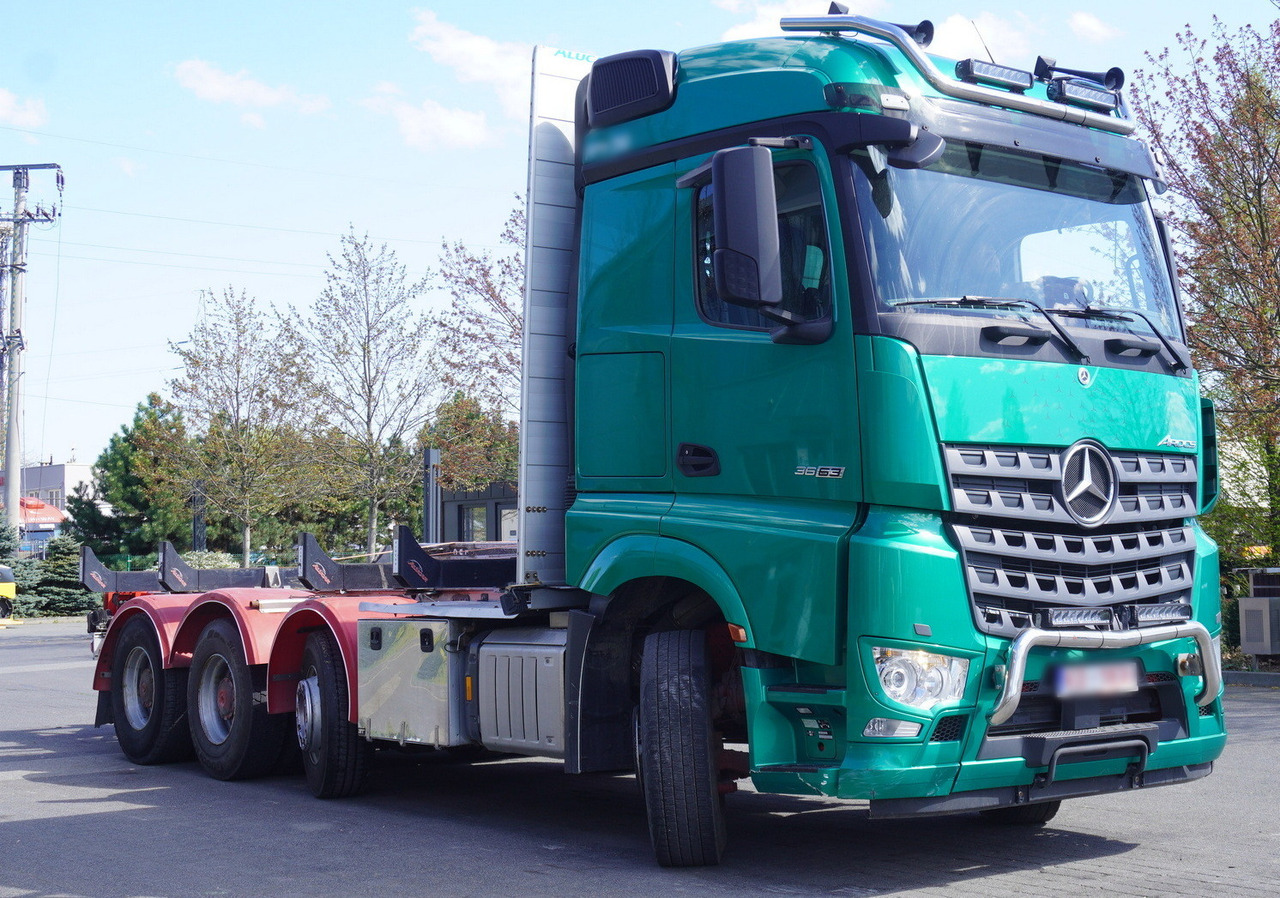 Mercedes-Benz Arocs 3563 8 × 4 / 630 HP / steered axle / Logging superstructure - Грузовик-шасси: фото 1 Mercedes-Benz Arocs 3563 8 × 4 / 630 HP / steered axle / Logging superstructure - Грузовик-шасси: фото 1