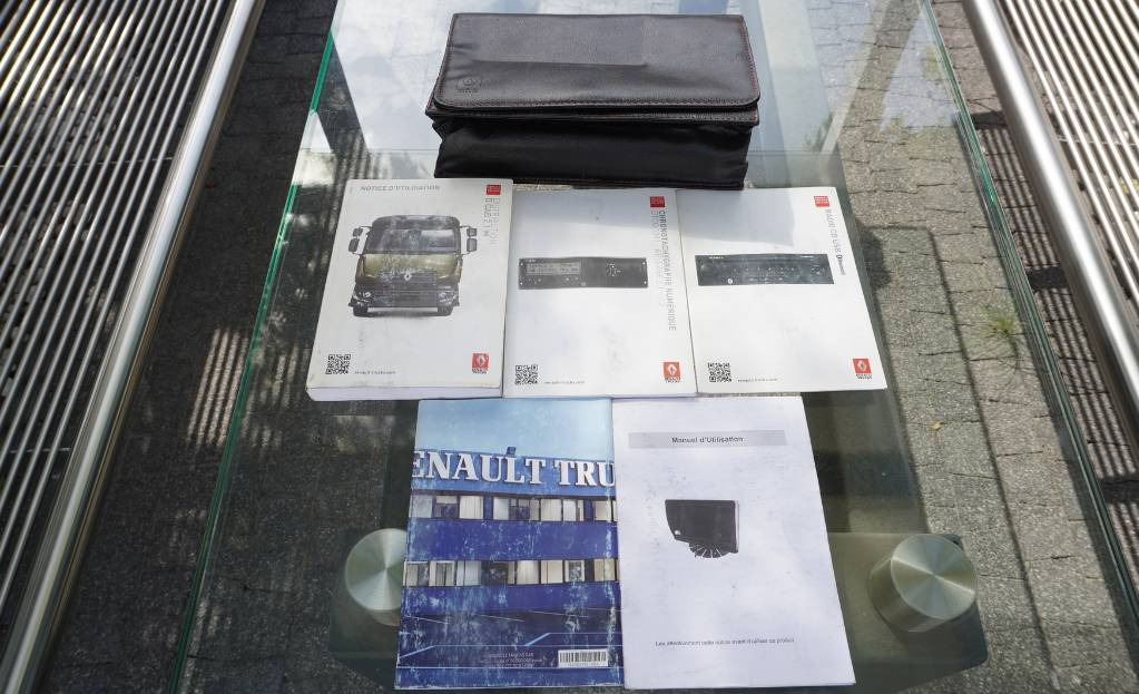 RENAULT D12 E6 / Container 18 pallets / tail lift в лизинг RENAULT D12 E6 / Container 18 pallets / tail lift: фото 9