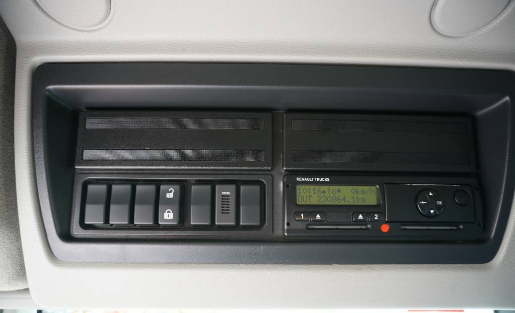 RENAULT D12 E6 / Container 18 pallets / tail lift в лизинг RENAULT D12 E6 / Container 18 pallets / tail lift: фото 8