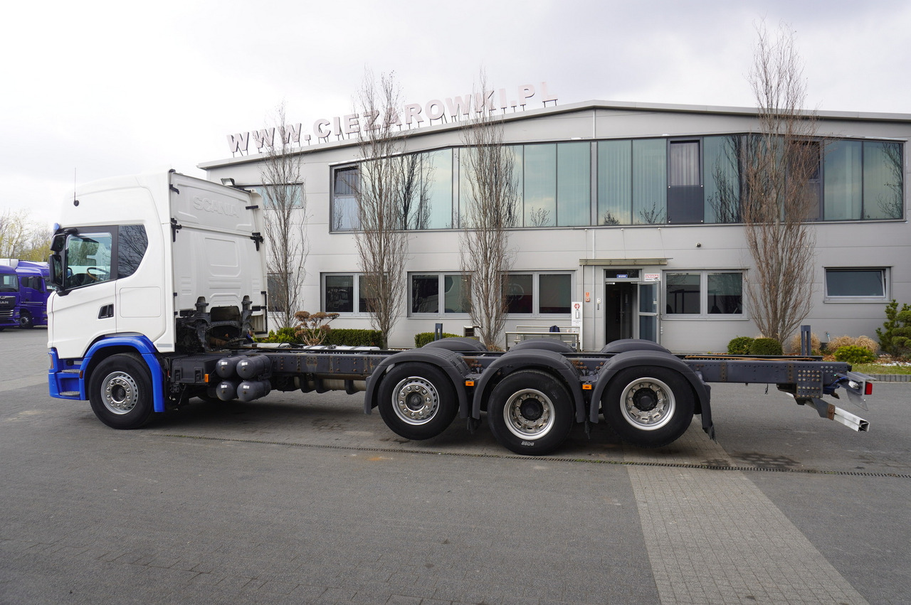 SCANIA G500 8x2 / 2nd axis steered / Chassis 8.35 m / 2021 - Грузовик-шасси: фото 4 SCANIA G500 8x2 / 2nd axis steered / Chassis 8.35 m / 2021 - Грузовик-шасси: фото 4