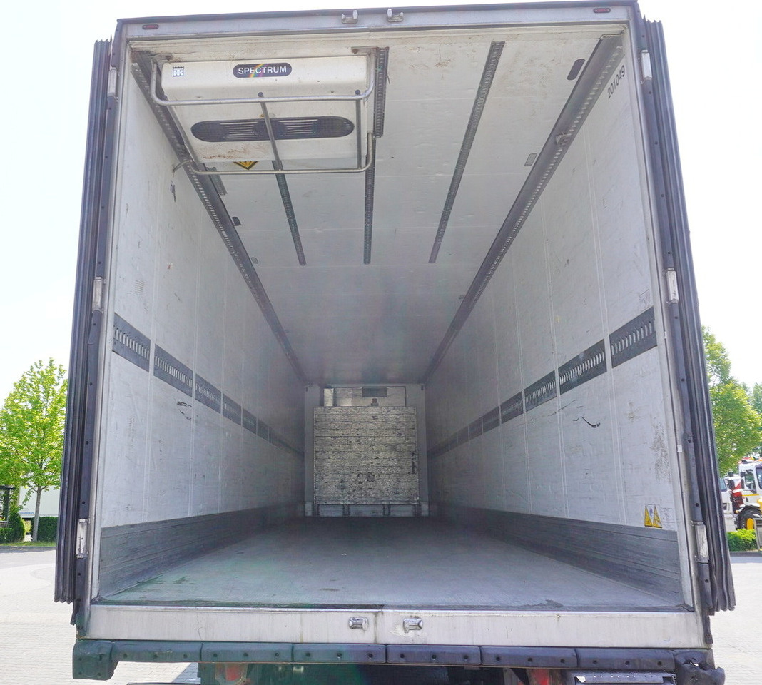 SCHMITZ refrigerated semi-trailer / Thermoking SLX E Spectrum 250 / Multitemperature - Полуприцеп-рефрижератор: фото 3 SCHMITZ refrigerated semi-trailer / Thermoking SLX E Spectrum 250 / Multitemperature - Полуприцеп-рефрижератор: фото 3
