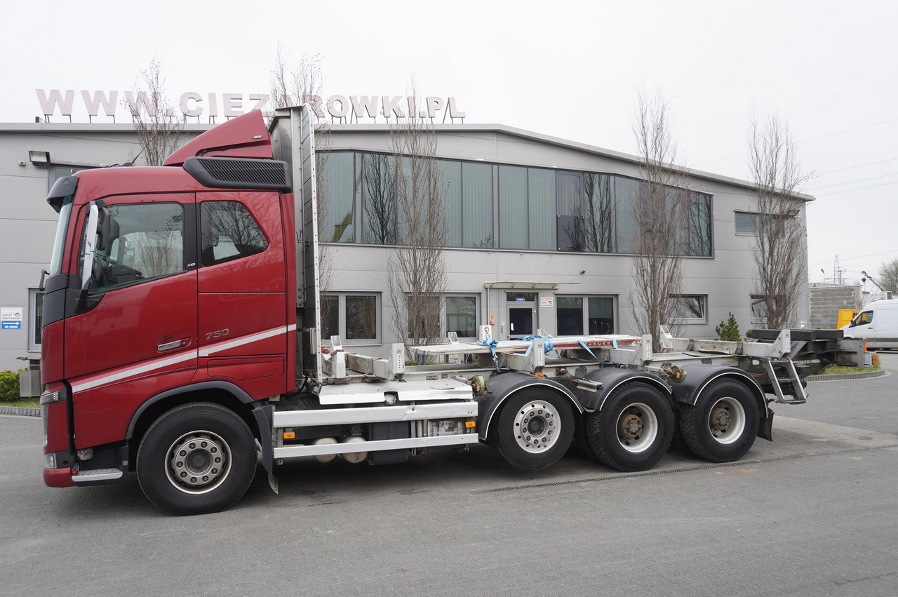 VOLVO FH16 750 / Frame 8 m / 750 HP! / 2021 / stanchion superstructure - Грузовик-шасси: фото 4 VOLVO FH16 750 / Frame 8 m / 750 HP! / 2021 / stanchion superstructure - Грузовик-шасси: фото 4