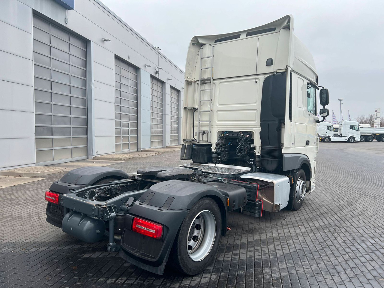 DAF XF 480 FT SSC LowDeck MX-Engine Brake Standklima - Тягач: фото 4 DAF XF 480 FT SSC LowDeck MX-Engine Brake Standklima - Тягач: фото 4