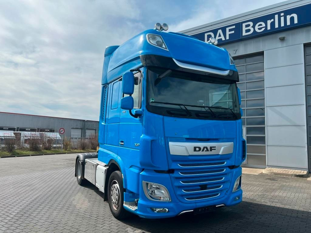 DAF XF 530 FT SSC Retarder Standklima Navigation - Тягач: фото 1 DAF XF 530 FT SSC Retarder Standklima Navigation - Тягач: фото 1