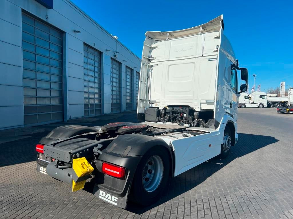 DAF XFn 480 FT Intarder 2xTank 1.105 L nur 106 tkm - Тягач: фото 4 DAF XFn 480 FT Intarder 2xTank 1.105 L nur 106 tkm - Тягач: фото 4