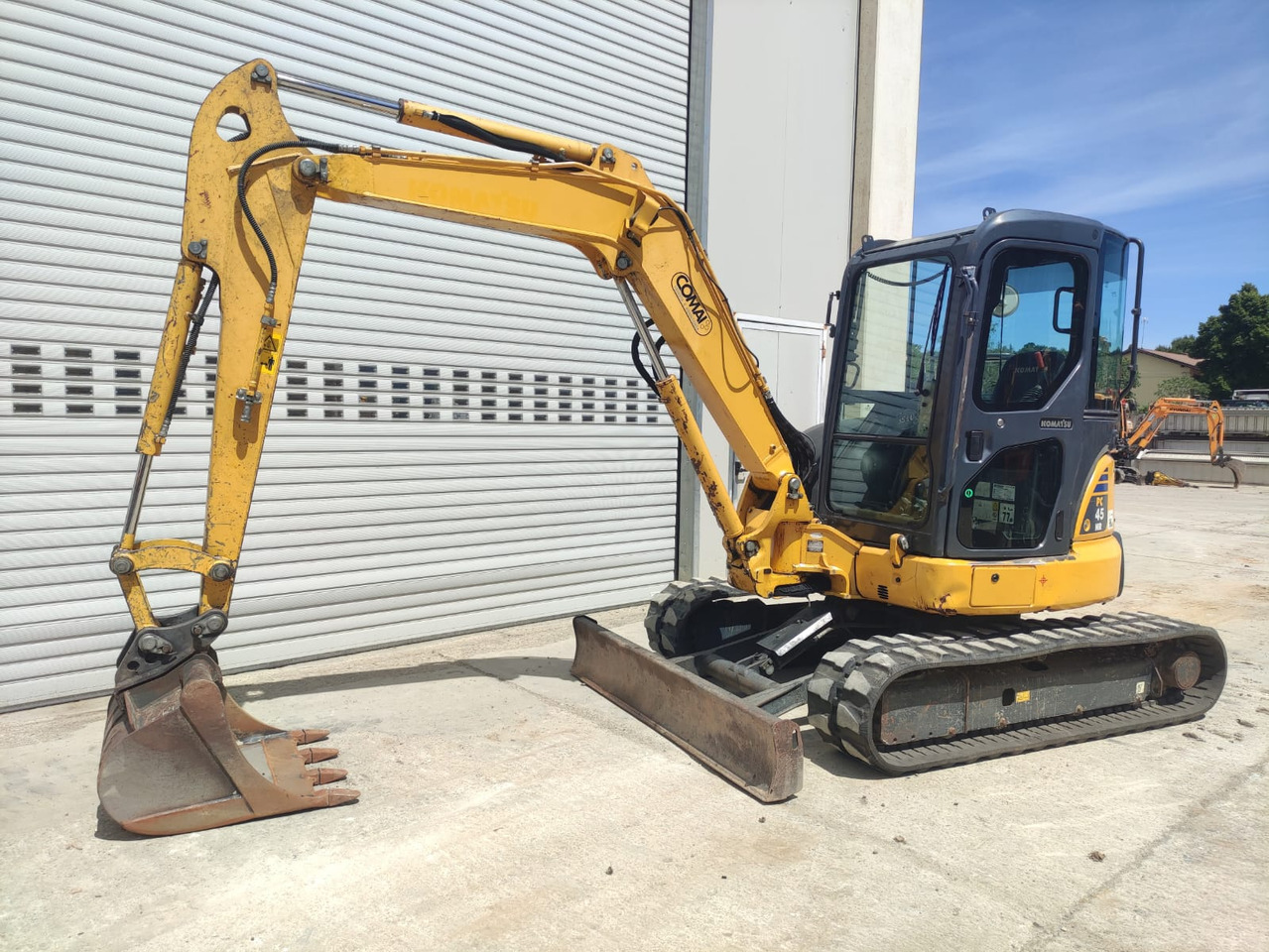 KOMATSU PC45MR-3 - Мини-экскаватор: фото 1 KOMATSU PC45MR-3 - Мини-экскаватор: фото 1