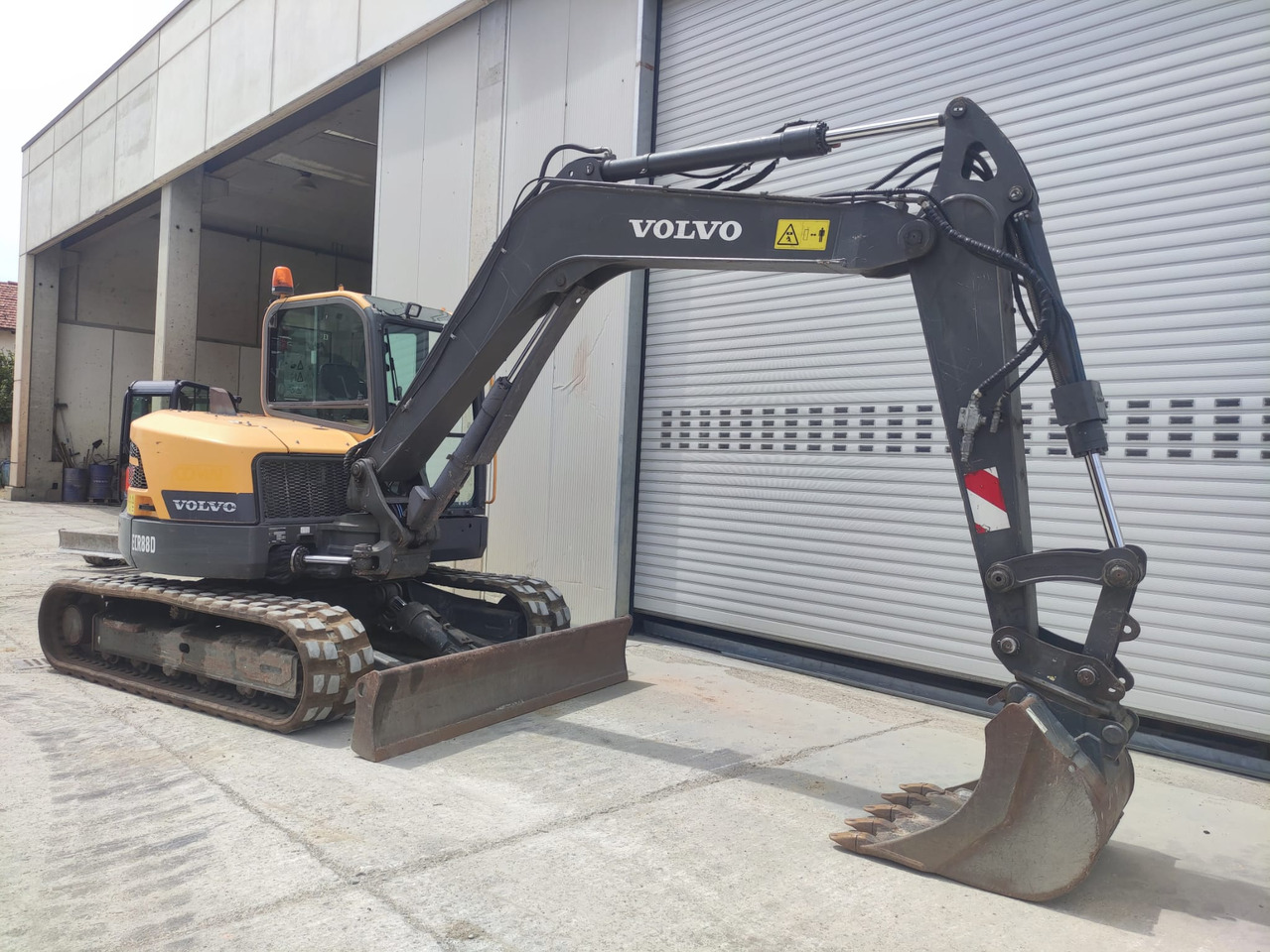 VOLVO ECR88D - Гусеничный экскаватор: фото 3 VOLVO ECR88D - Гусеничный экскаватор: фото 3