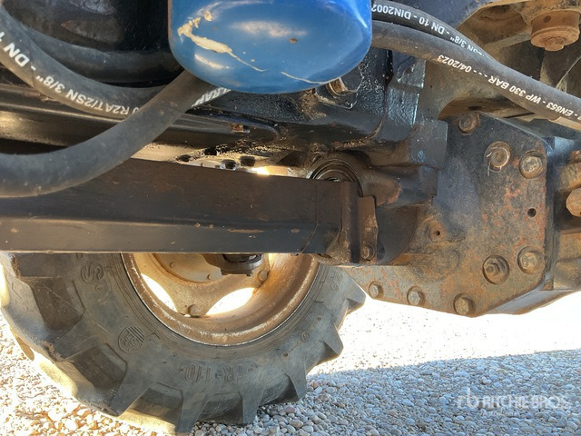 2005 New Holland TD95D 4WD Tractor - Трактор: фото 5 2005 New Holland TD95D 4WD Tractor - Трактор: фото 5