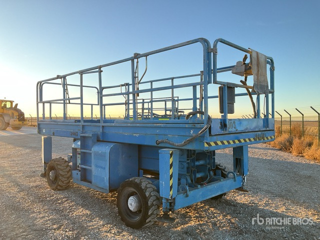 2007 Haulotte H12SXL 4x4 Diesel Scissor Lift - Ножничный подъемник: фото 3 2007 Haulotte H12SXL 4x4 Diesel Scissor Lift - Ножничный подъемник: фото 3