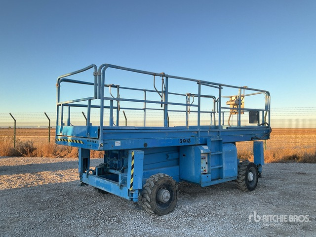 2007 Haulotte H12SXL 4x4 Diesel Scissor Lift - Ножничный подъемник: фото 2 2007 Haulotte H12SXL 4x4 Diesel Scissor Lift - Ножничный подъемник: фото 2