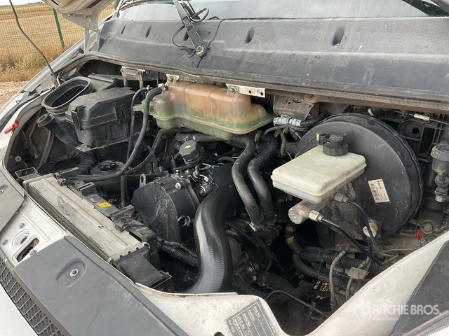 2009 Iveco 35S10 Cargo Van - Грузовик бортовой/ Платформа: фото 5 2009 Iveco 35S10 Cargo Van - Грузовик бортовой/ Платформа: фото 5