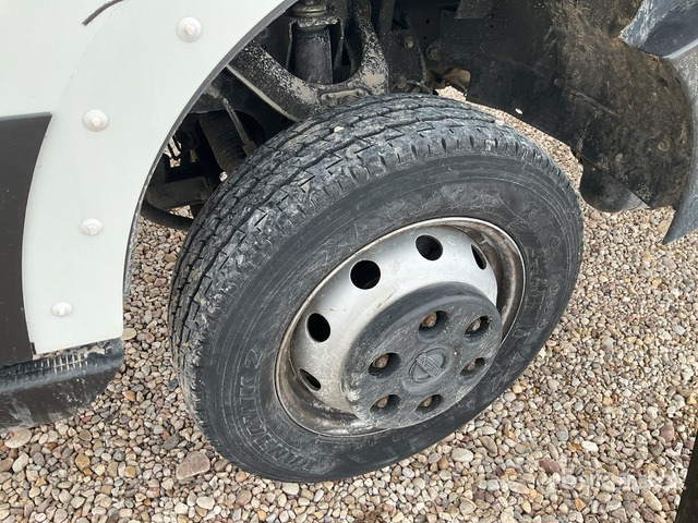 Грузовик с подъемником 2018 Nissan NT400 35.13 2018 Oil&Steel Scorpion 1812 18 ... Bucket Truck: фото 6