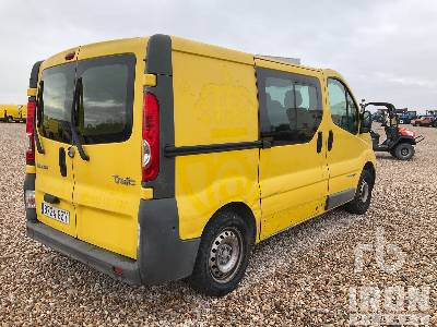 RENAULT TRAFIC 6 - Легковой автомобиль: фото 3 RENAULT TRAFIC 6 - Легковой автомобиль: фото 3