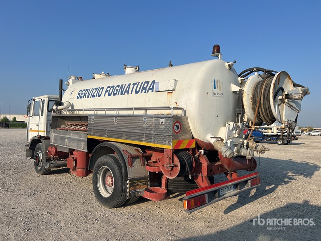 1989 Renault S170 4x2 Vacuum Tanker Truck - Ассенизатор: фото 3 1989 Renault S170 4x2 Vacuum Tanker Truck - Ассенизатор: фото 3