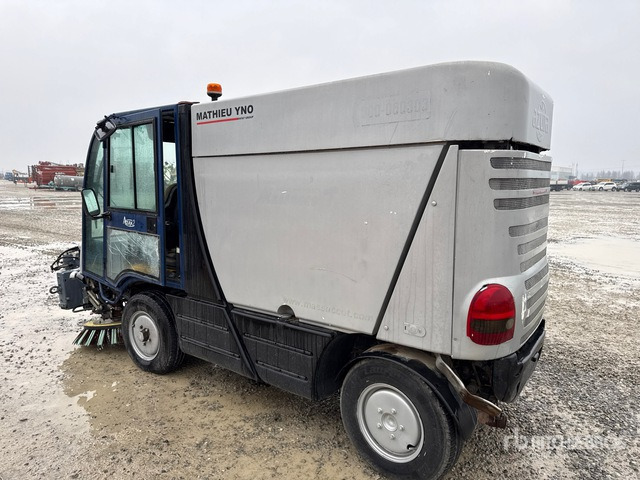 2002 Mathieu Azura Sweeper Truck - Подметально-уборочная машина: фото 2 2002 Mathieu Azura Sweeper Truck - Подметально-уборочная машина: фото 2