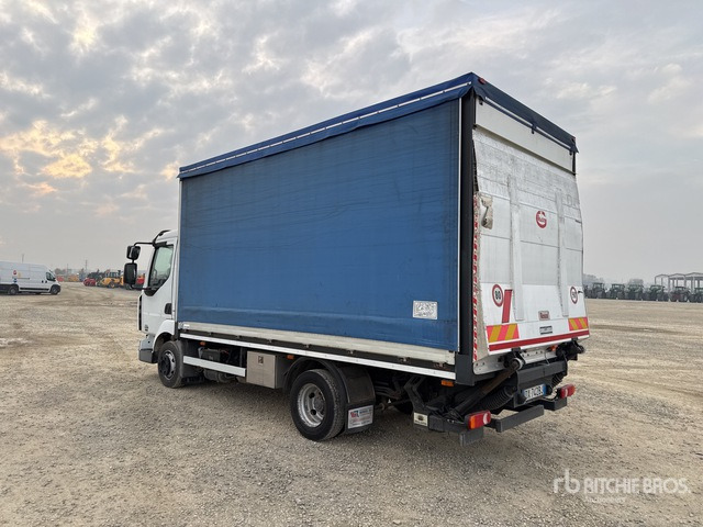 2010 Renault Midlum 215.75 4x2 Curtain Side Truck - Тентованный грузовик: фото 3 2010 Renault Midlum 215.75 4x2 Curtain Side Truck - Тентованный грузовик: фото 3