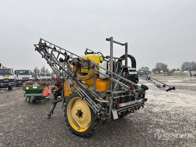 2012 IMM CSP 1000 Pull-Type Sprayer - Прицепной опрыскиватель: фото 4 2012 IMM CSP 1000 Pull-Type Sprayer - Прицепной опрыскиватель: фото 4