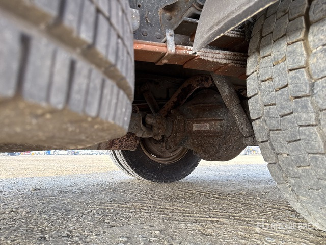 Тентованный грузовик 2014 Isuzu NPR 75 4x2 Curtain Side Truck: фото 6 Тентованный грузовик 2014 Isuzu NPR 75 4x2 Curtain Side Truck: фото 6