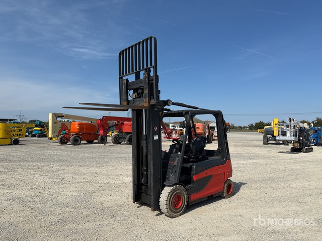 2014 Linde E30L-01 3000 kg Electric Forklift - Электропогрузчик: фото 2 2014 Linde E30L-01 3000 kg Electric Forklift - Электропогрузчик: фото 2