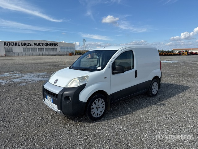 2015 Fiat Fiorino Autocarro furgonato - Легковой фургон: фото 1 2015 Fiat Fiorino Autocarro furgonato - Легковой фургон: фото 1
