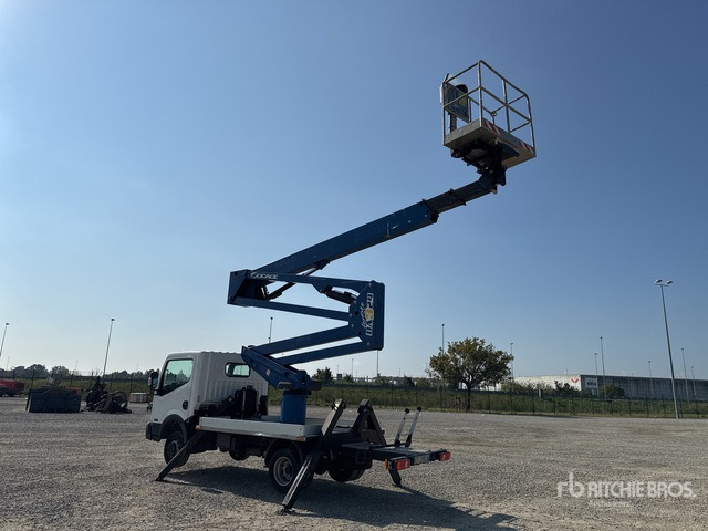 2015 Nissan Cabstar Cabstar 35.12 2015 Socage DA 324 24 m on Bucket Truck - Грузовик с подъемником: фото 4 2015 Nissan Cabstar Cabstar 35.12 2015 Socage DA 324 24 m on Bucket Truck - Грузовик с подъемником: фото 4