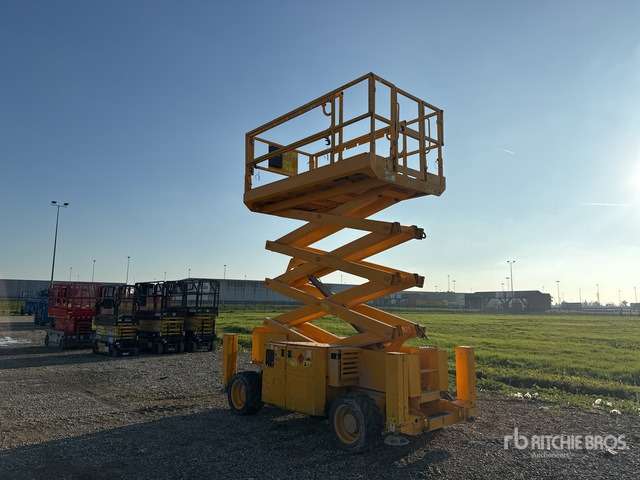 2016 Genie GS-3369RT Diesel Scissor Lift - Ножничный подъемник: фото 1 2016 Genie GS-3369RT Diesel Scissor Lift - Ножничный подъемник: фото 1