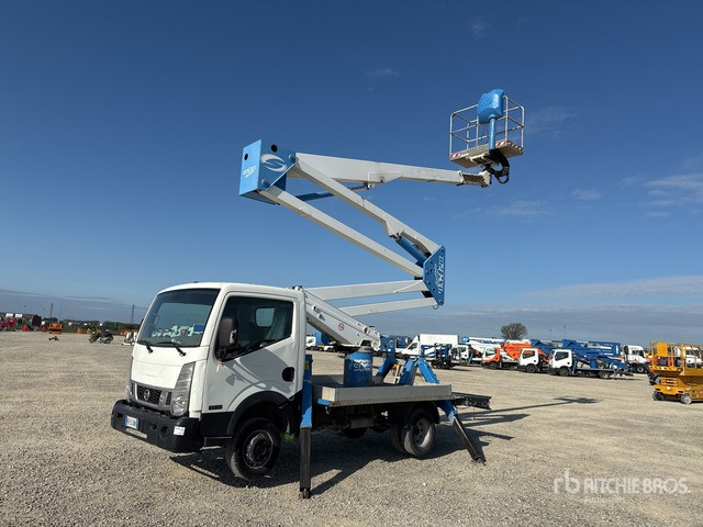 2016 Nissan Cabstar 35.12 2014 Socage DA320 20 m on Bucket Truck - Грузовик с подъемником: фото 1 2016 Nissan Cabstar 35.12 2014 Socage DA320 20 m on Bucket Truck - Грузовик с подъемником: фото 1