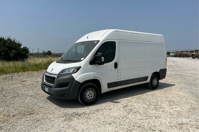 2017 Peugeot Boxer 333 L2H2 2.0 BLUEHDI 130CV Van Truck - Легковой фургон: фото 2 2017 Peugeot Boxer 333 L2H2 2.0 BLUEHDI 130CV Van Truck - Легковой фургон: фото 2