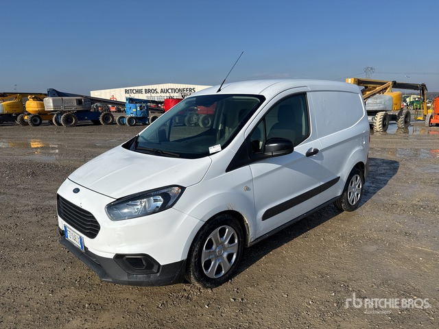 2019 Ford Transit COURIER 1.5 TDCI 75 CV TREND Van Truck - Грузовик с закрытым кузовом: фото 1 2019 Ford Transit COURIER 1.5 TDCI 75 CV TREND Van Truck - Грузовик с закрытым кузовом: фото 1