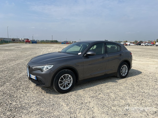 2020 Alfa Romeo Stelvio 2.2 TD 190CV AT8 Q4 BUSINESS SUV - Внедорожник: фото 2 2020 Alfa Romeo Stelvio 2.2 TD 190CV AT8 Q4 BUSINESS SUV - Внедорожник: фото 2