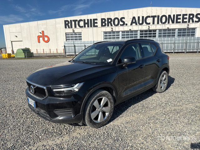 2020 Volvo XC40 D3 GEARTRONIC BUSINESS SUV - Внедорожник: фото 2 2020 Volvo XC40 D3 GEARTRONIC BUSINESS SUV - Внедорожник: фото 2