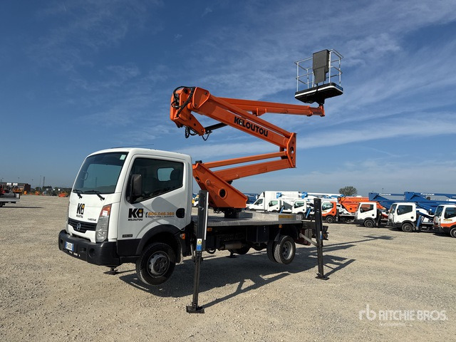 Nissan Cabstar 35.12 Piattaforma autocarrata - Грузовик с подъемником: фото 1 Nissan Cabstar 35.12 Piattaforma autocarrata - Грузовик с подъемником: фото 1