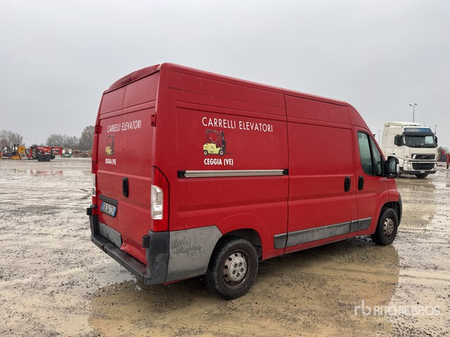 Peugeot Boxer Van Truck - Грузовик с закрытым кузовом: фото 3 Peugeot Boxer Van Truck - Грузовик с закрытым кузовом: фото 3