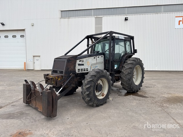 2003 Valmet 8950HI 4x4 Tracteur Agricole 4WD Tractor - Трактор: фото 1 2003 Valmet 8950HI 4x4 Tracteur Agricole 4WD Tractor - Трактор: фото 1