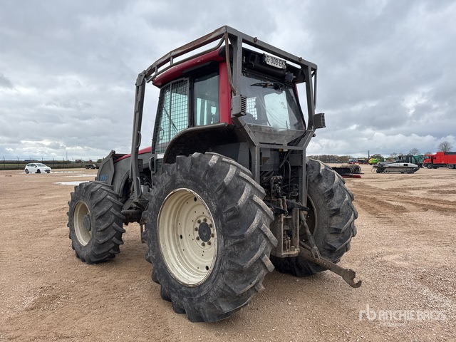 2009 Valtra T131H 4x4 Tracteur Agricole (Inoperable) 4WD Tractor - Трактор: фото 2 2009 Valtra T131H 4x4 Tracteur Agricole (Inoperable) 4WD Tractor - Трактор: фото 2
