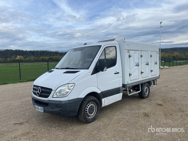 2013 Mercedes-Benz Sprinter 4x2 Camion Frigorifique 4x2 Refrigerated Truck - Рефрижератор: фото 1 2013 Mercedes-Benz Sprinter 4x2 Camion Frigorifique 4x2 Refrigerated Truck - Рефрижератор: фото 1