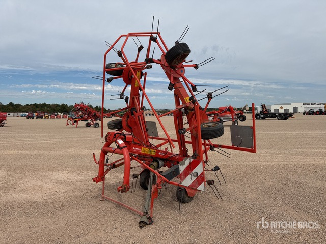 2014 Kuhn GF6502 6.5 m 3-Point 6 Rotor Faneuse Hay Tedder - Косилка-измельчитель/ Мульчер: фото 1 2014 Kuhn GF6502 6.5 m 3-Point 6 Rotor Faneuse Hay Tedder - Косилка-измельчитель/ Мульчер: фото 1