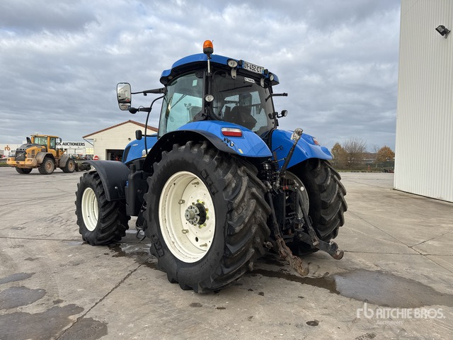 2015 New Holland T7.235 Auto Command 4x4 Tracteur Agricole 4WD Tractor - Трактор: фото 2 2015 New Holland T7.235 Auto Command 4x4 Tracteur Agricole 4WD Tractor - Трактор: фото 2