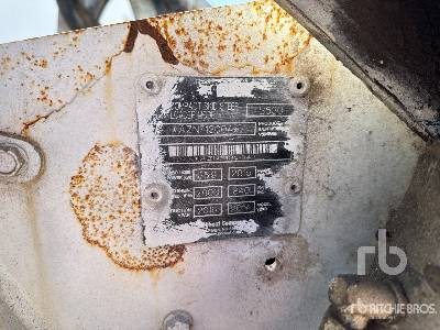 BOBCAT S530 Chargeuse Compacte - Мини-погрузчик с бортовым поворотом: фото 5 BOBCAT S530 Chargeuse Compacte - Мини-погрузчик с бортовым поворотом: фото 5
