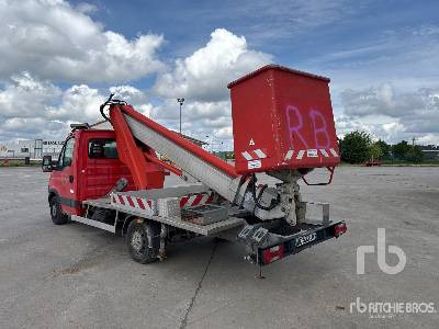 IVECO 35S11 2014 Multitel MT202 20 m on Cam ... - Грузовик с подъемником: фото 2 IVECO 35S11 2014 Multitel MT202 20 m on Cam ... - Грузовик с подъемником: фото 2
