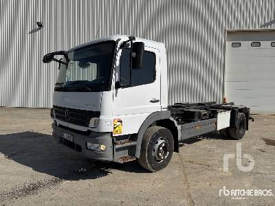 MERCEDES-BENZ ATEGO 1623 4x2 4x2 - Грузовик-шасси: фото 1 MERCEDES-BENZ ATEGO 1623 4x2 4x2 - Грузовик-шасси: фото 1