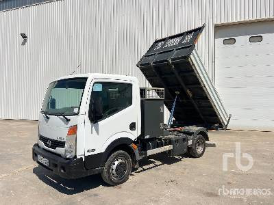NISSAN CABSTAR 35.14 - Самосвал: фото 2 NISSAN CABSTAR 35.14 - Самосвал: фото 2