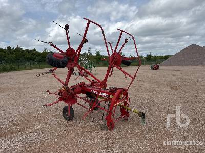 SIP SPIDER 555 PRO 5500 mm 3-Point Rotor Faneuse - Сеноворошилка: фото 4 SIP SPIDER 555 PRO 5500 mm 3-Point Rotor Faneuse - Сеноворошилка: фото 4
