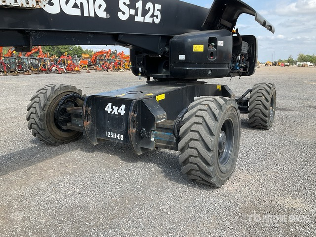 2009 Genie S125 4WD Diesel Articulating Boom Lift - Коленчатый подъемник: фото 5 2009 Genie S125 4WD Diesel Articulating Boom Lift - Коленчатый подъемник: фото 5